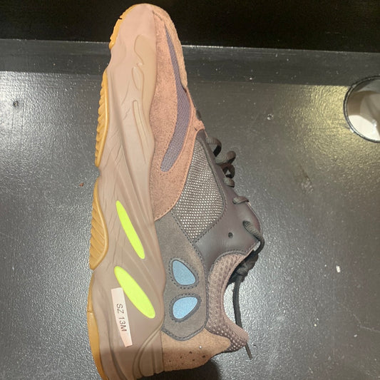 Yeezy Boost 700 Mauve